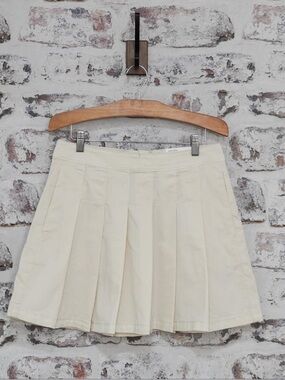 American Eagle Outfitters Cream Pleated Mini Skirt
